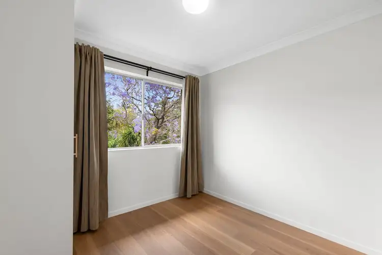 Fifth view of Homely unit listing, 8/306 Kent Street, Teneriffe QLD 4005