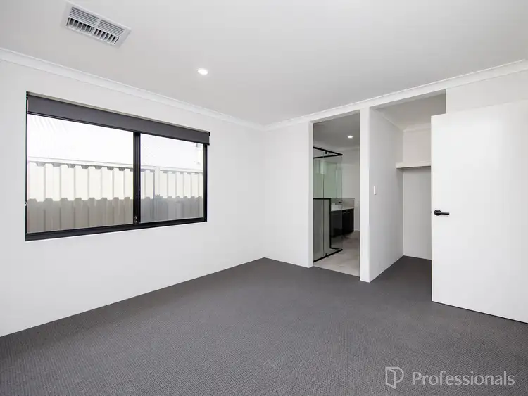 Second view of Homely house listing, 25 Bonfire Chase, Eglinton WA 6034