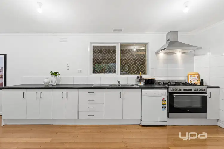 Fifth view of Homely house listing, 10 Robyn Avenue, Albanvale VIC 3021