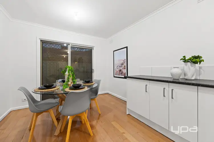 Sixth view of Homely house listing, 10 Robyn Avenue, Albanvale VIC 3021