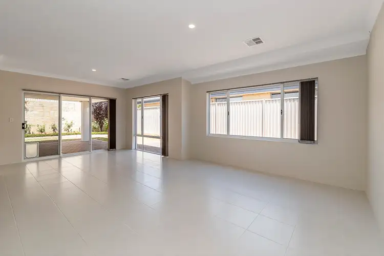 Second view of Homely house listing, 6 Selhurst Parkway, Baldivis WA 6171