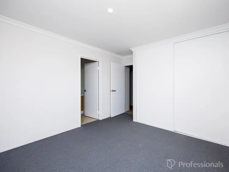 Fourth view of Homely house listing, 166 Reflection Boulevard, Jindalee WA 6036