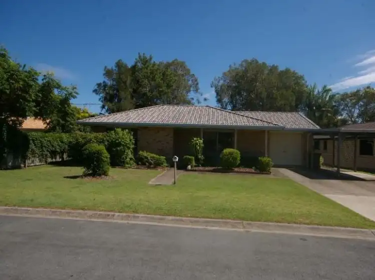 15 Gretel Drive, Beachmere QLD 4510