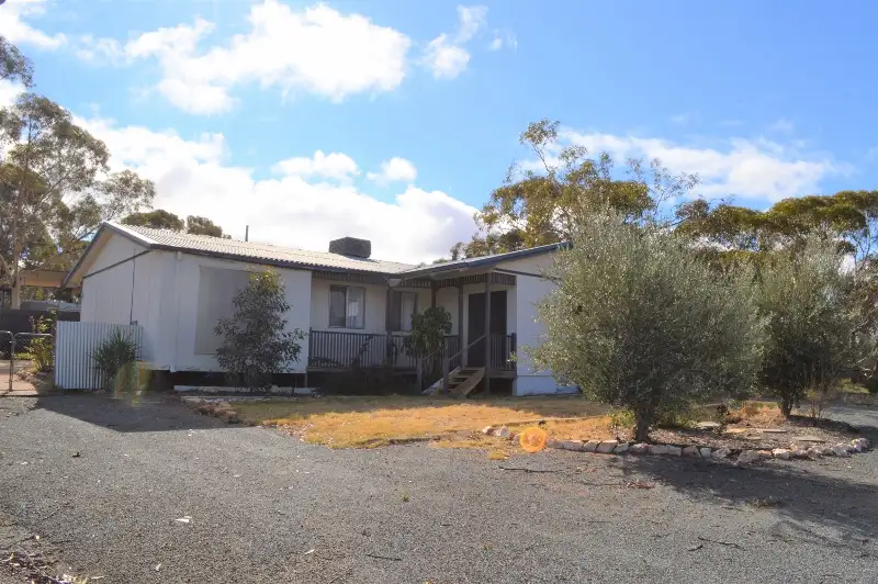 Main view of Homely house listing, 3 Larkin St, Kambalda East WA 6442