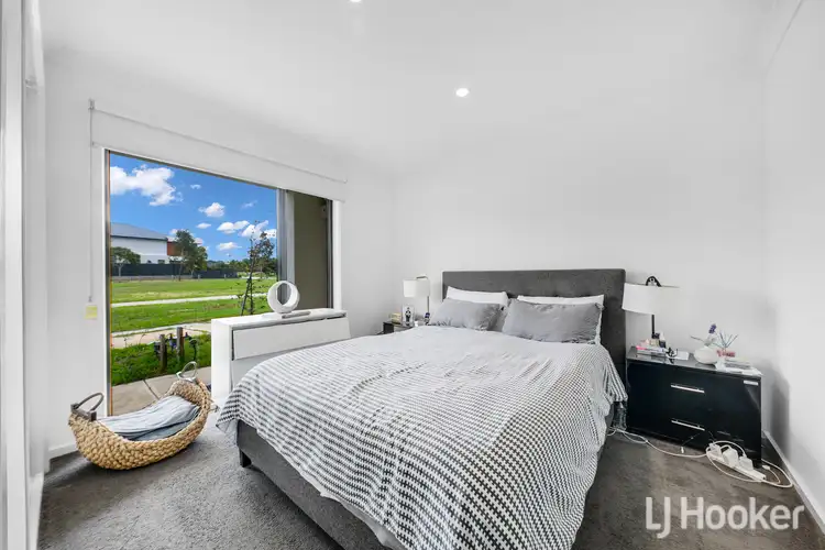 Fifth view of Homely house listing, 22 Odsal Walk, Strathtulloh VIC 3338