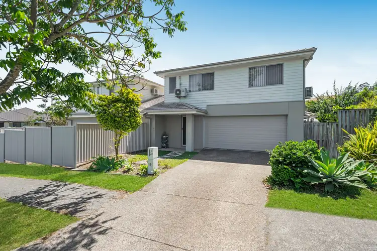 2/24 Faraday Crescent, Pacific Pines QLD 4211