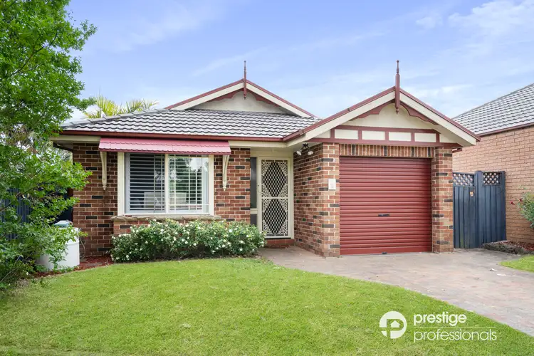 9 Lomond Court, Wattle Grove NSW 2173