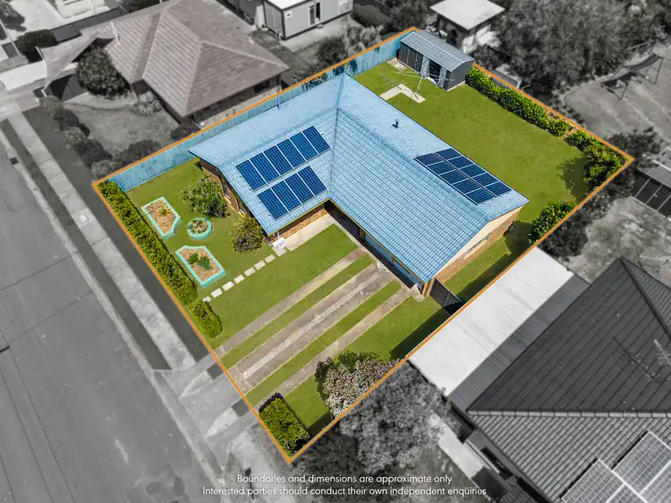 7 Mark Street, Kallangur QLD 4503