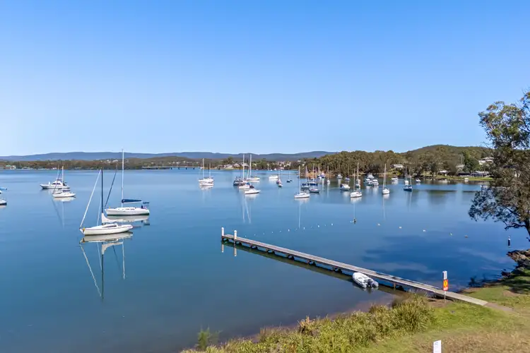 Fifth view of Homely house listing, 2 Prospect Avenue, Bolton Point NSW 2283