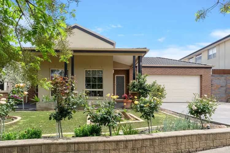 Second view of Homely house listing, 8 Beau Vista Drive, Craigieburn VIC 3064