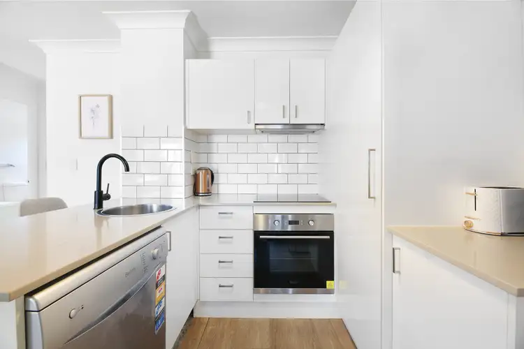 Fifth view of Homely unit listing, 4/4-6 Acacia Avenue, Surfers Paradise QLD 4217