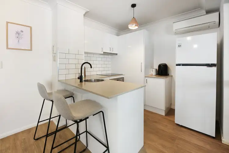 Sixth view of Homely unit listing, 4/4-6 Acacia Avenue, Surfers Paradise QLD 4217