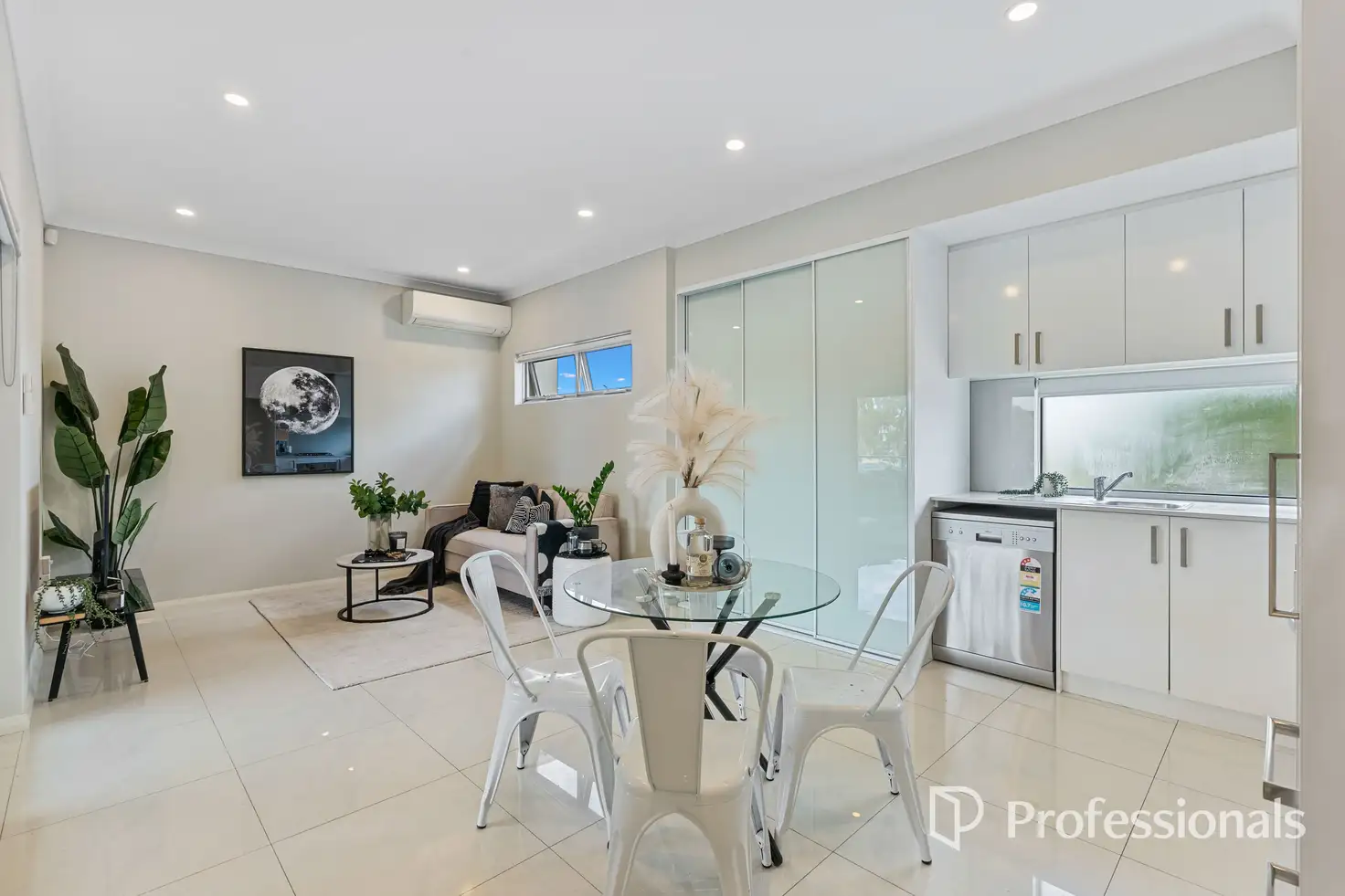 Main view of Homely unit listing, 6/30 Culloton Crescent, Balga WA 6061