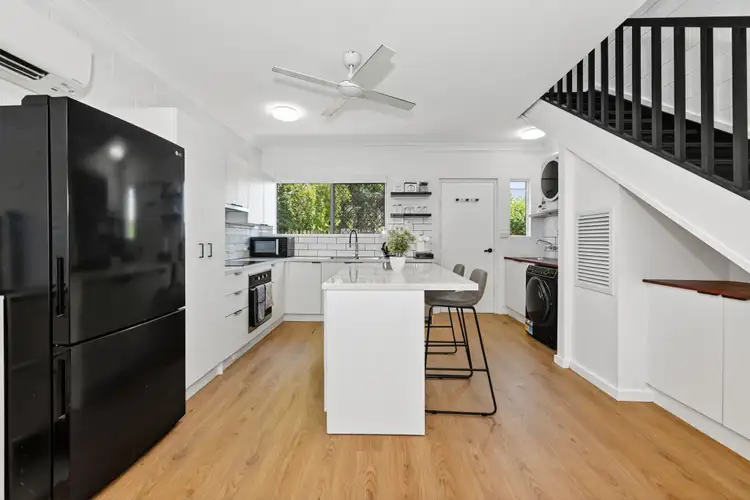 Third view of Homely apartment listing, 3/34 Park Lane, Hyde Park QLD 4812