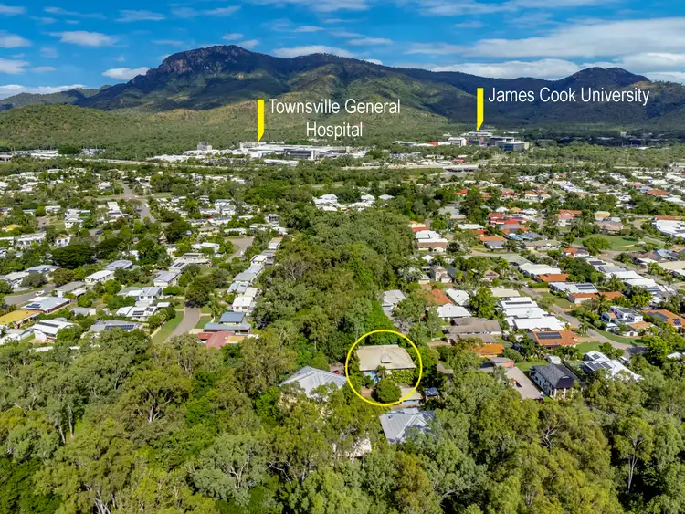 3/2 New England Court, Douglas QLD 4814