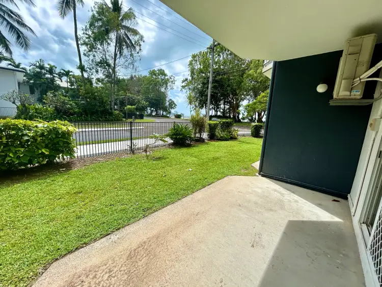 95 Arlington Esplanade, Palm Cove QLD 4879