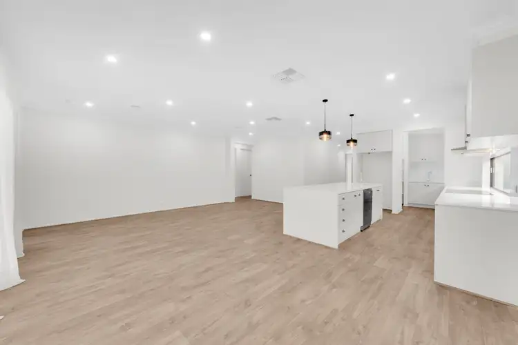 Fourth view of Homely house listing, 7 Brasswood Way, Wollert VIC 3750