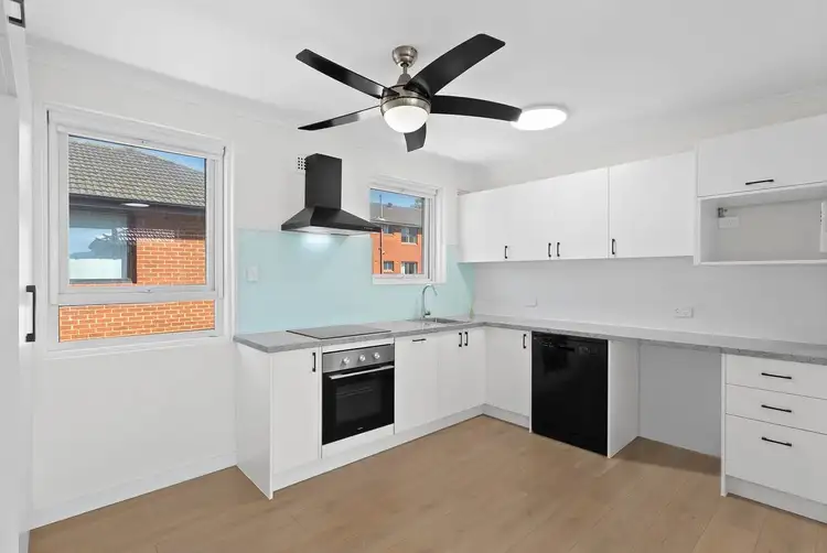 Second view of Homely apartment listing, 5/11 Brittain Crescent, Hillsdale NSW 2036