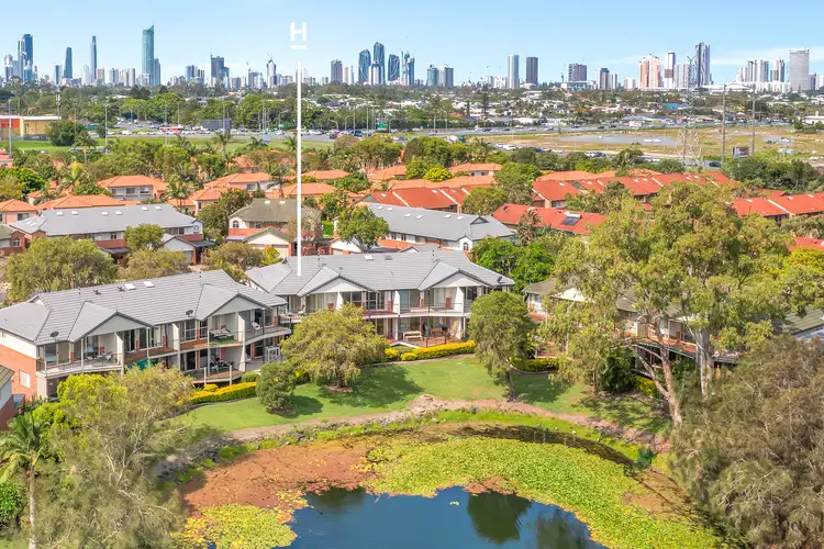 7-9 Santa Cruz Boulevard