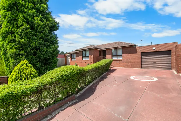 12 Gunsynd Close, Thomastown VIC 3074