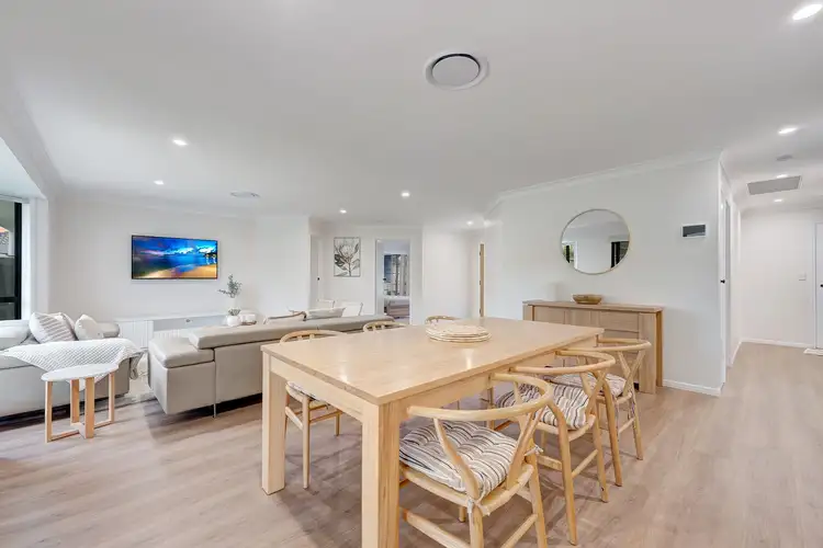 Fifth view of Homely house listing, 2 Waterlily Place, Calamvale QLD 4116