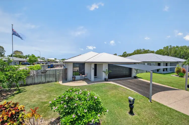 71 Daintree Drive, Bushland Beach QLD 4818
