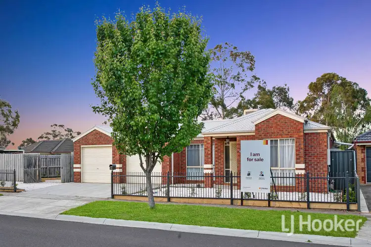 53 Charlotte Crescent