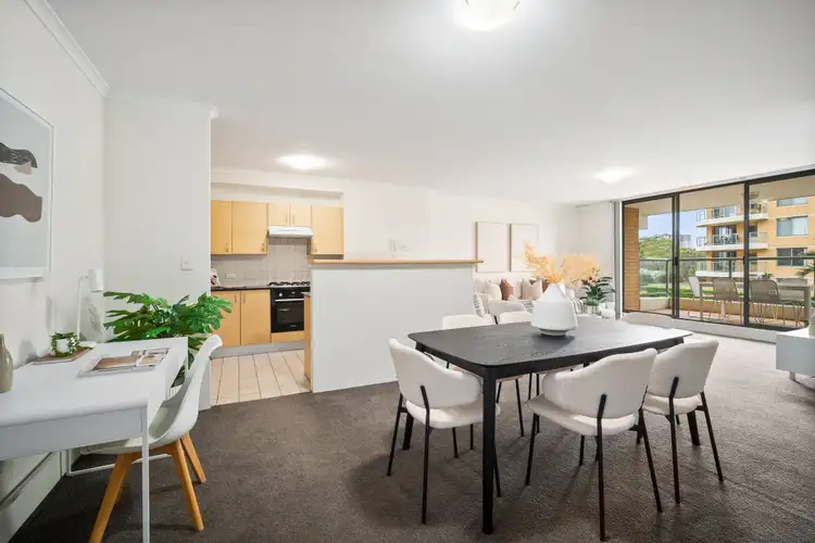 7 Rockdale Plaza Drive