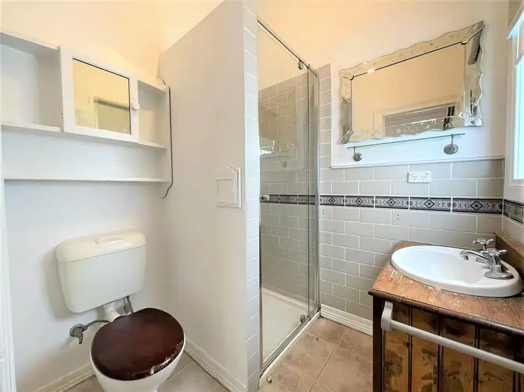 Fifth view of Homely house listing, 18 Clifton Grove, Preston VIC 3072