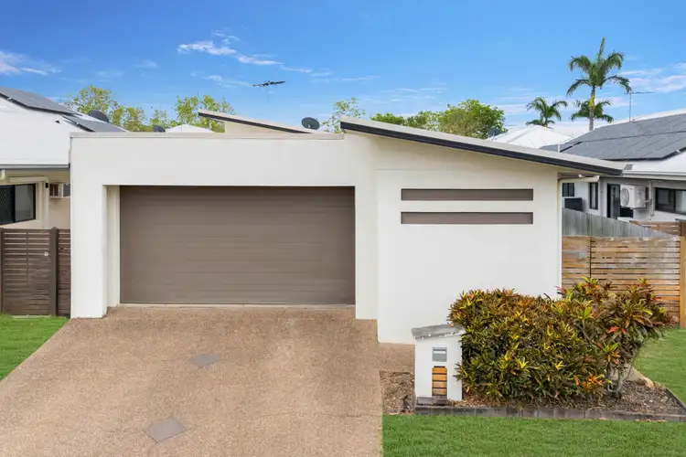 49 Pebble Lane