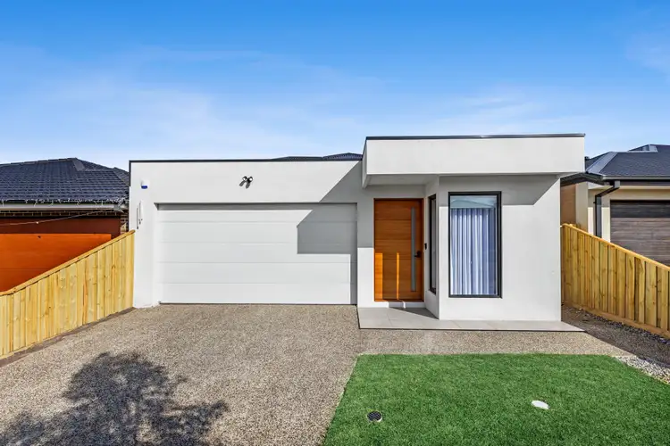 19 Bluey Crescent
