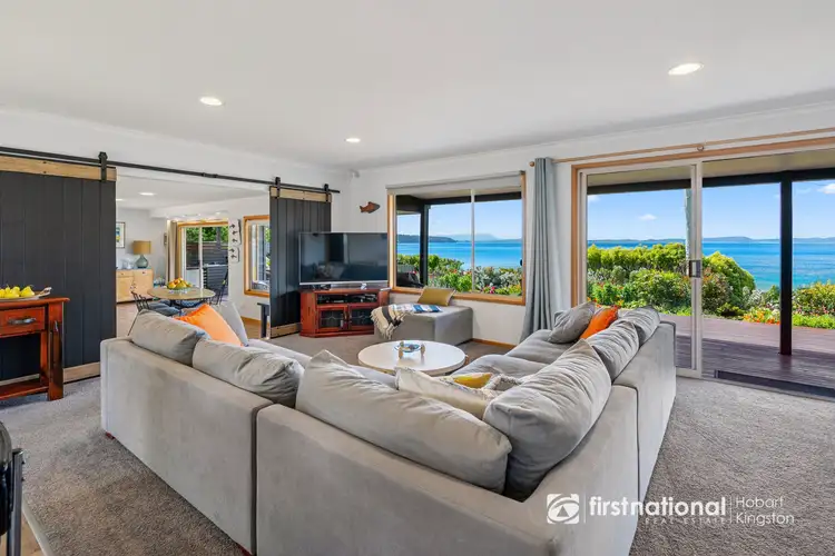 3 Seaview Road, Adventure Bay TAS 7150