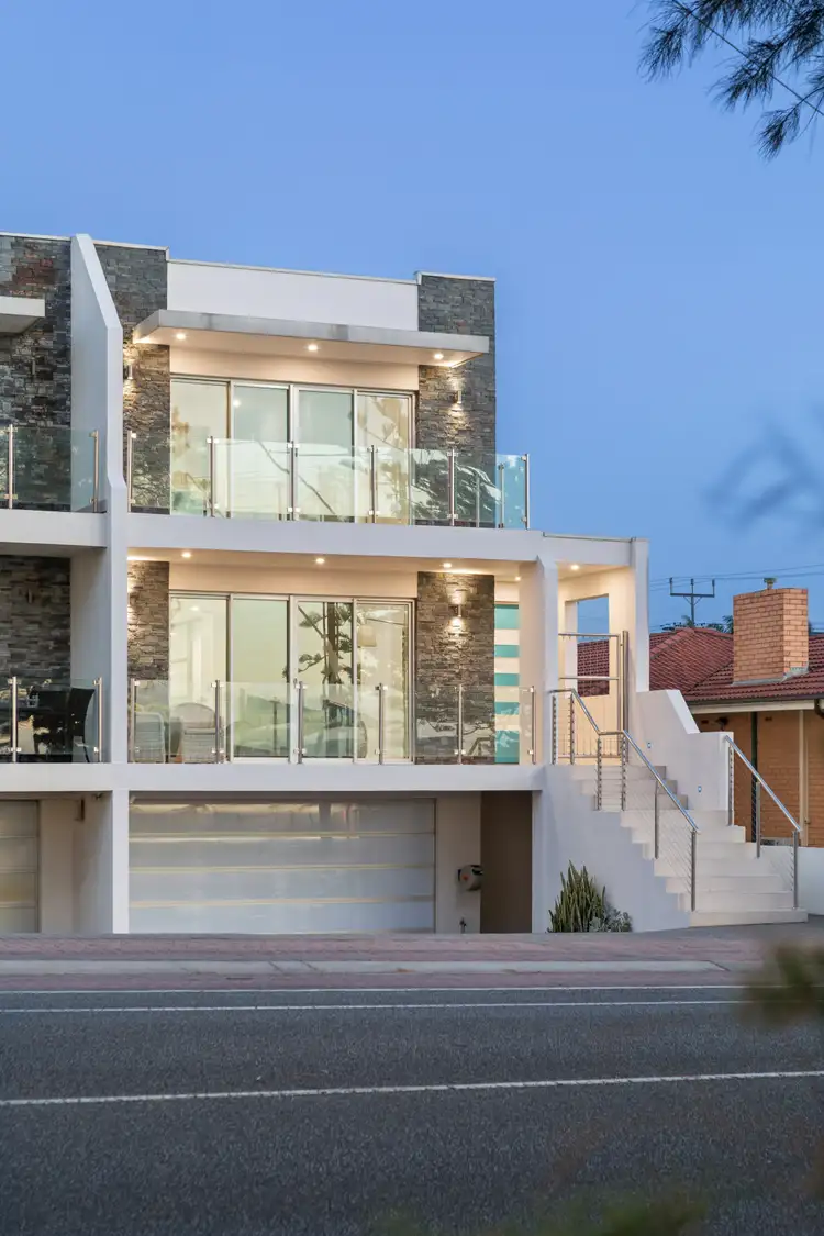 15 Esplanade, Semaphore South SA 5019