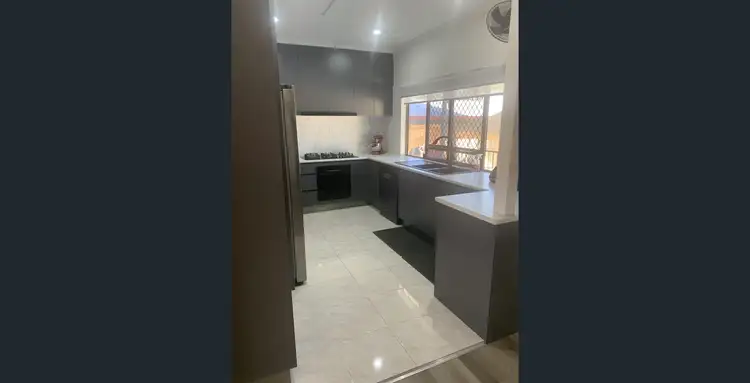 Fifth view of Homely house listing, 6 Julie Court, Emerald QLD 4720