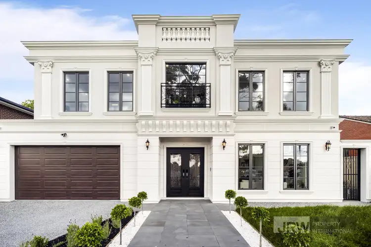 8 Clivejay Street, Glen Waverley VIC 3150