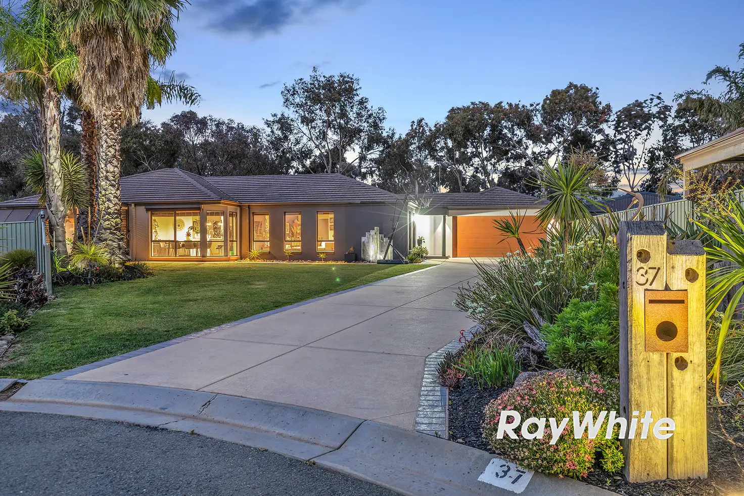 Main view of Homely house listing, 37 Woodlands Circuit, Echuca VIC 3564