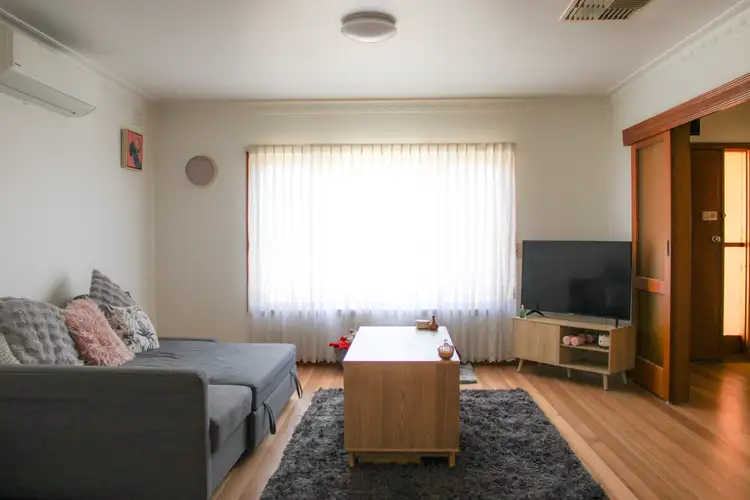 Second view of Homely house listing, 10 Bargrove Court, Thomastown VIC 3074