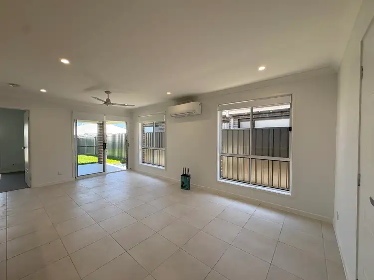Fifth view of Homely house listing, 1/11 Linden Street, Lochinvar NSW 2321