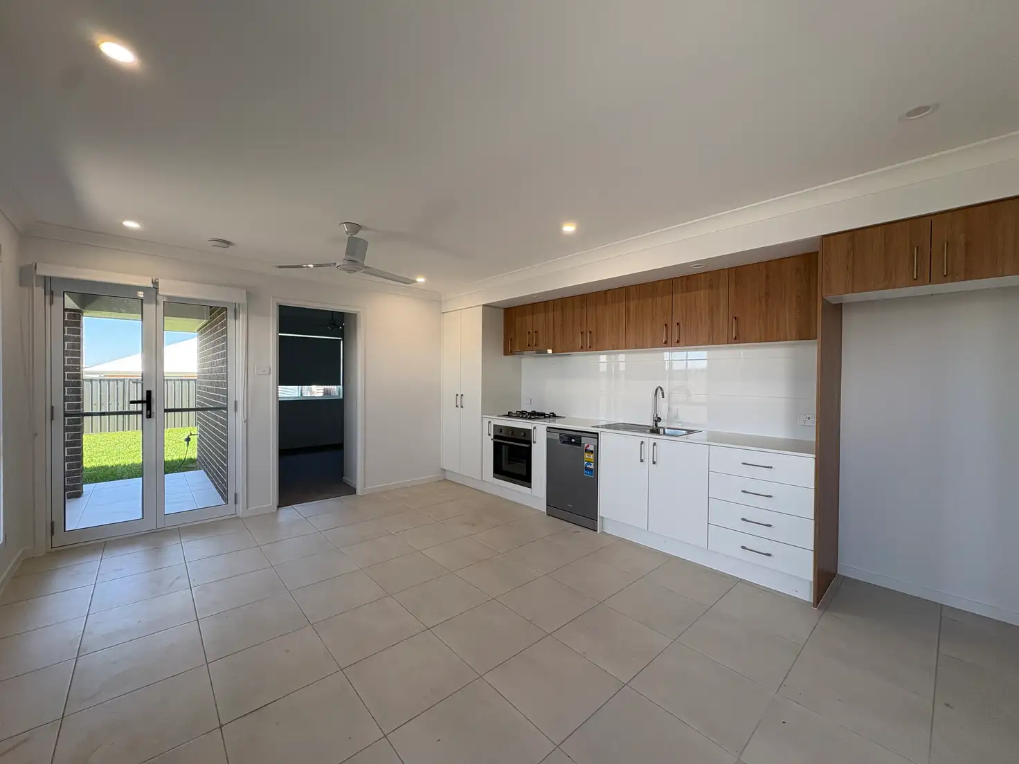 Main view of Homely house listing, 2/11 Linden Street, Lochinvar NSW 2321