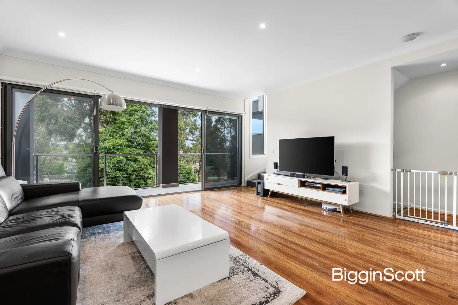 Main view of Homely townhouse listing, 18 Old School  Road, Notting Hill VIC 3168