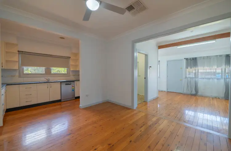 Sixth view of Homely house listing, 10 Carrington Street, Parkes NSW 2870