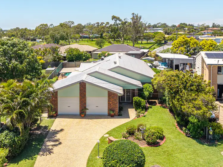 18 Featherstone Street