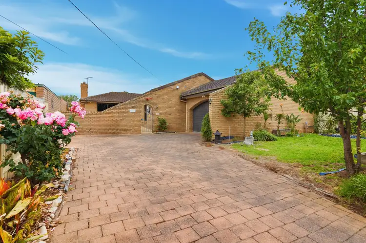 10 Huntingfield Drive, Hoppers Crossing VIC 3029