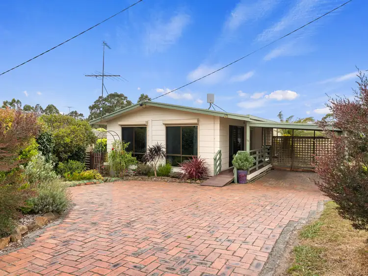 33 Old Waratah Rd, Fish Creek VIC 3959