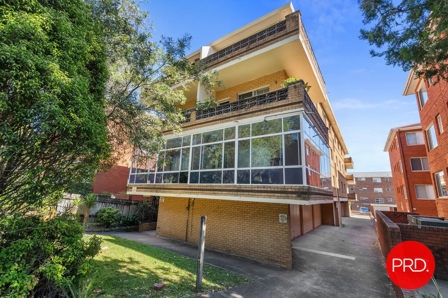 Main view of Homely unit listing, 2/20 President Avenue, Kogarah NSW 2217