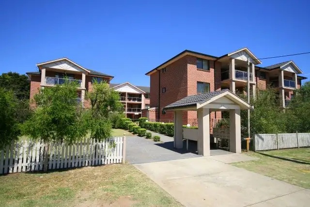 Main view of Homely unit listing, 6/21-27 Weigand Avenue, Bankstown NSW 2200