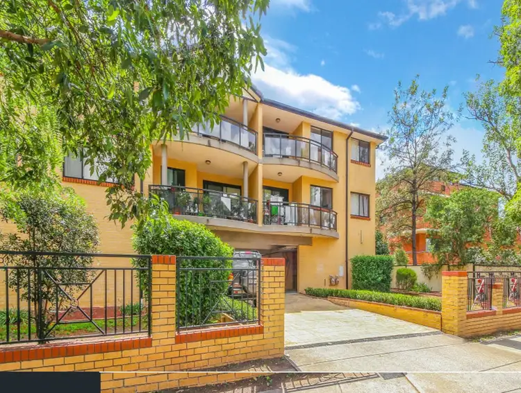 6/33 Neil Street, Merrylands NSW 2160