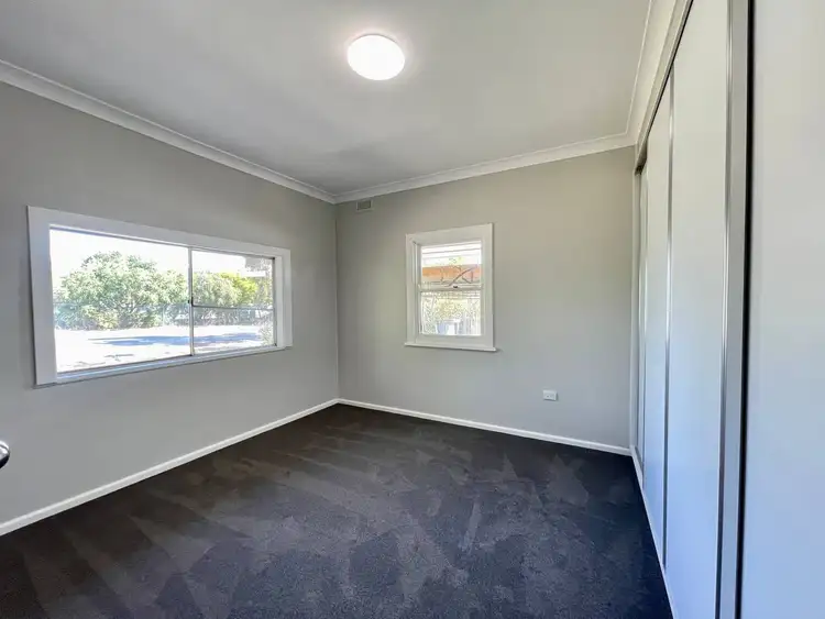 Fourth view of Homely unit listing, 1/4 Medlyn Street, Parkes NSW 2870