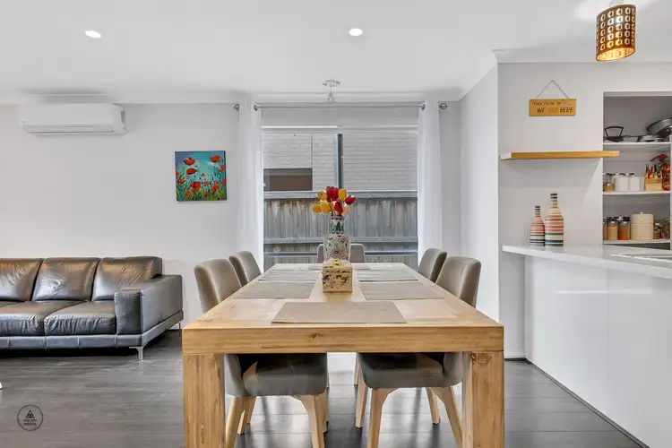 Fifth view of Homely house listing, 15 ELSHAM GROVE, Truganina VIC 3029