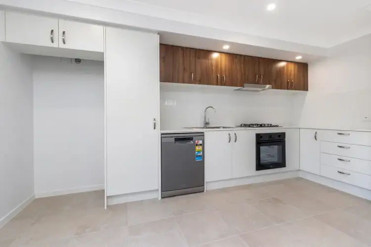 Fifth view of Homely house listing, 8b Dairyman Dr, Lochinvar NSW 2321